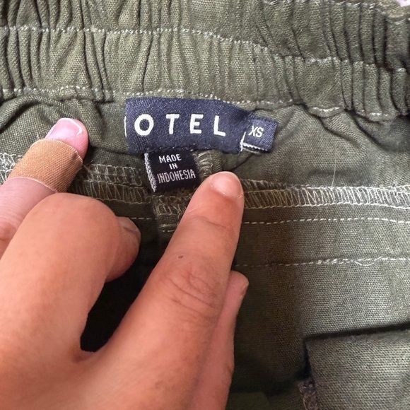 Motel Green Utility Cargo Pants | Size XS | Y2K Vibes Wide Leg - Picture 3 of 4